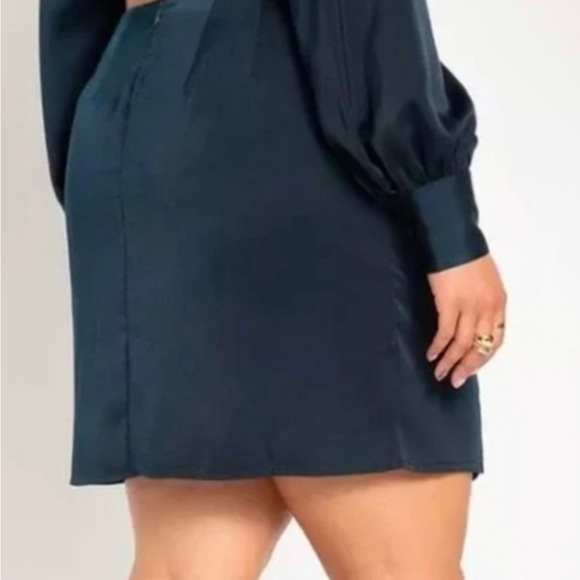 ELOQUII Satin Drape Front Knot Mini Skirt Sz 16 NWT Matching CropTop in my Shop - Picture 3 of 10